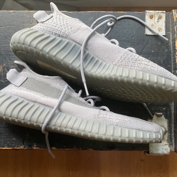 Sesame Gray Yeezy Boost - Picture 11 of 14